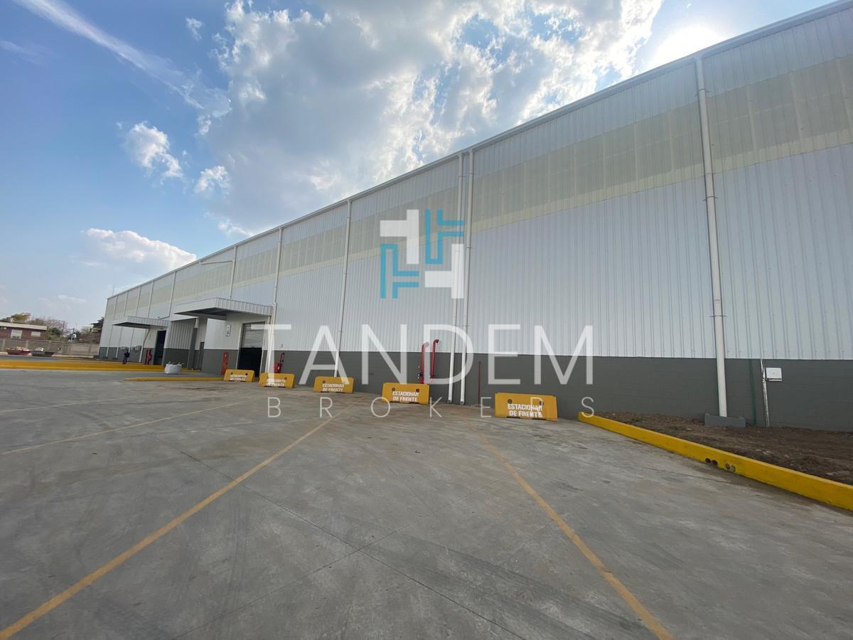 Nave Industrial en Predio Cerrado con Seguridad 24hs Próxima a Panamericana en Garín 5