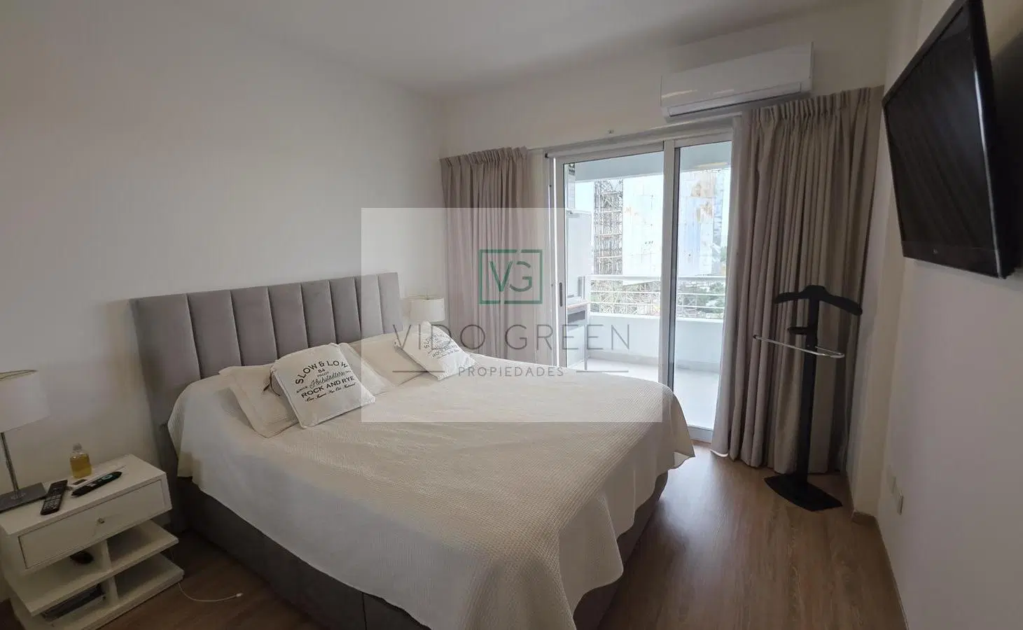 Hermoso departamento a nuevo con vista al rio 5