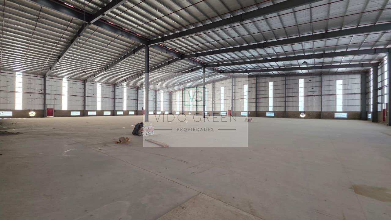 Foto de Nave logistica AAA en predio con seguridad, imagen 2