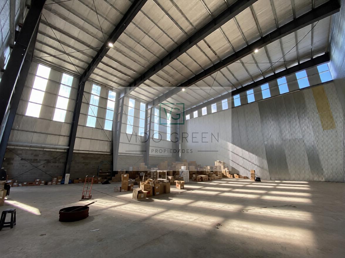 Foto de Venta excelente galpón a nuevo en zona industrial a metros de Ruta 27, imagen 2