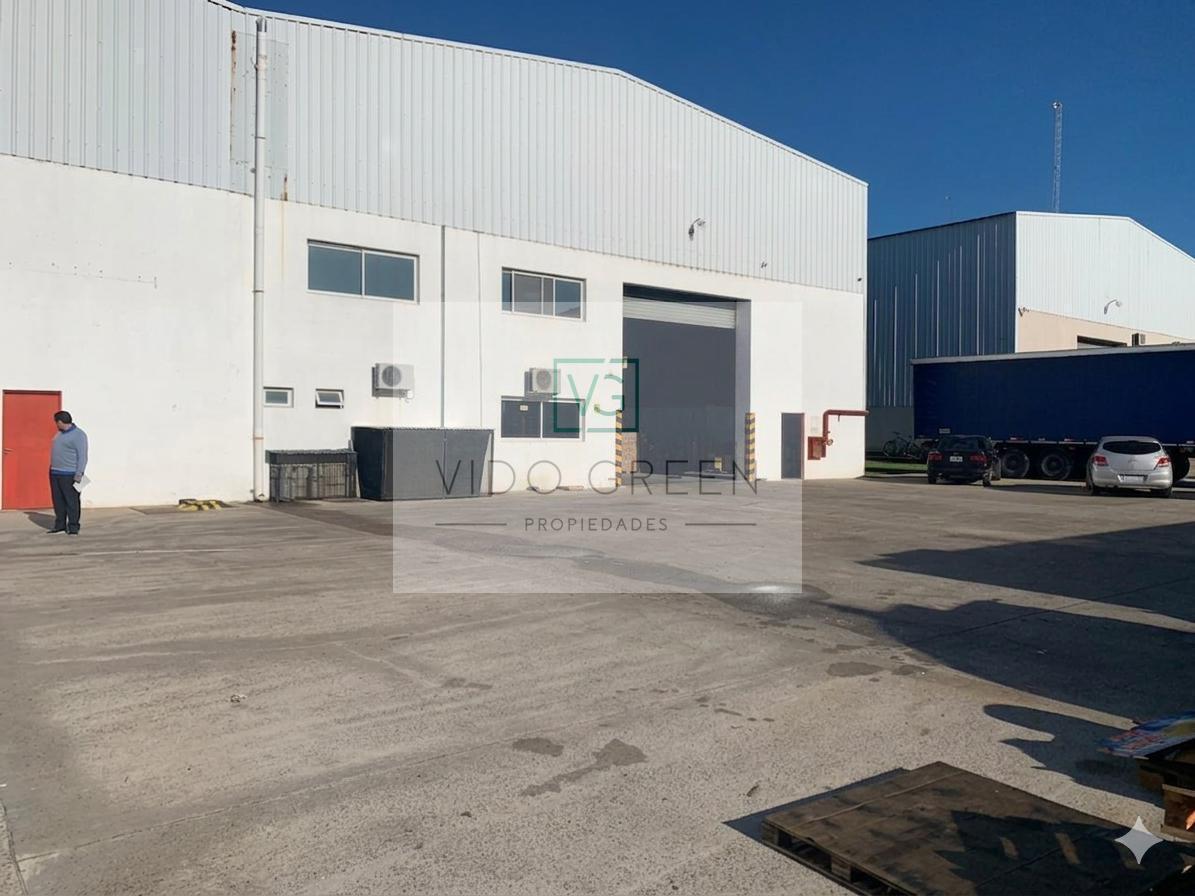 Foto de Venta predio industrial de varias unidades - Con Renta, imagen 1