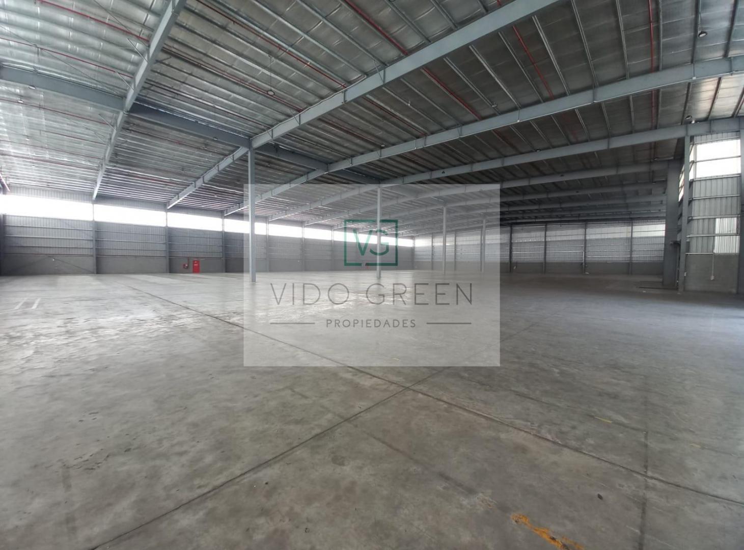 Foto de Nave industrial en predio cerrado con seguridad 24hs próxima a, imagen 1