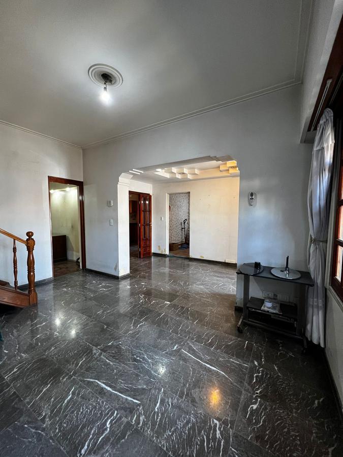 Retasada! - Casa de 3 Dorm. - Venta 3
