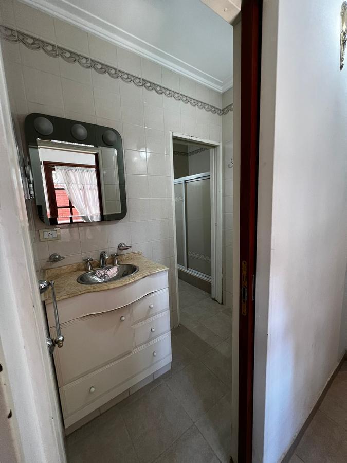 Retasada! - Casa de 3 Dorm. - Venta 4