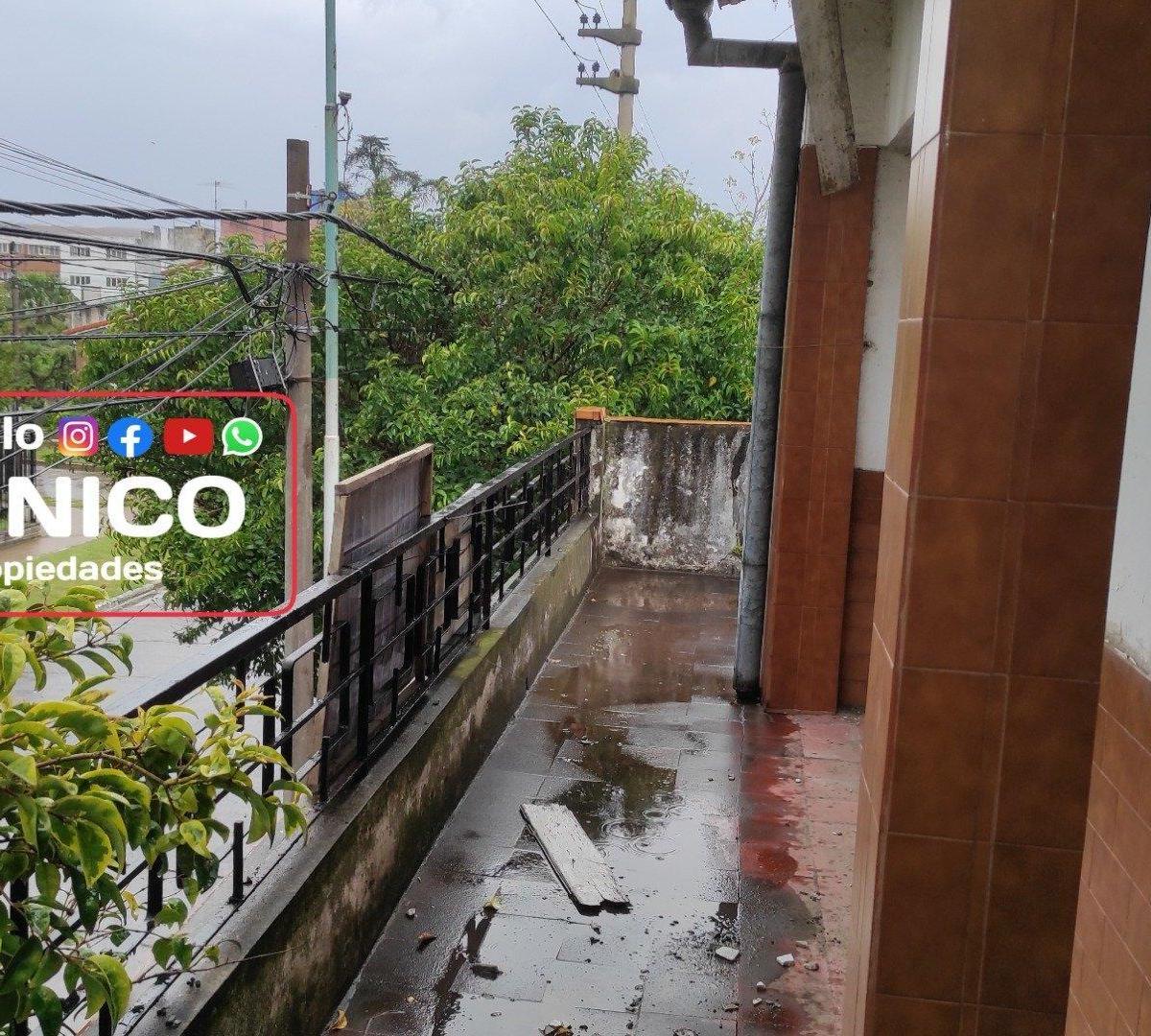 Foto de VENTA CASA 2 PLTA EN EL CENTRO DE PASO DEL REY, imagen 2
