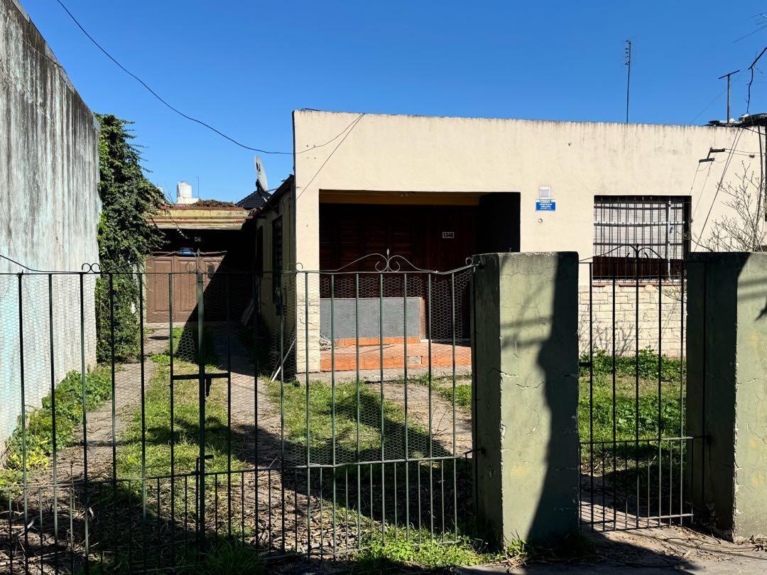 Venta casa 3 amb en Paso del rey Centro