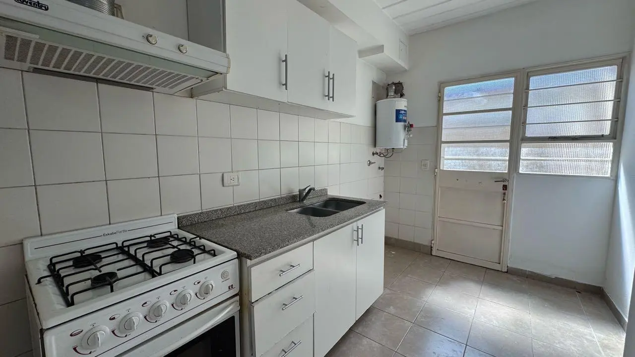 Alquiler depto 2amb Barrio cerrado Hogar obrero - Paso del Rey 4