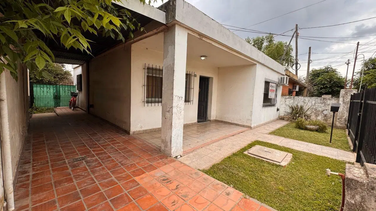 Venta casa 3 Amb en Moreno Apta créd hipot 3