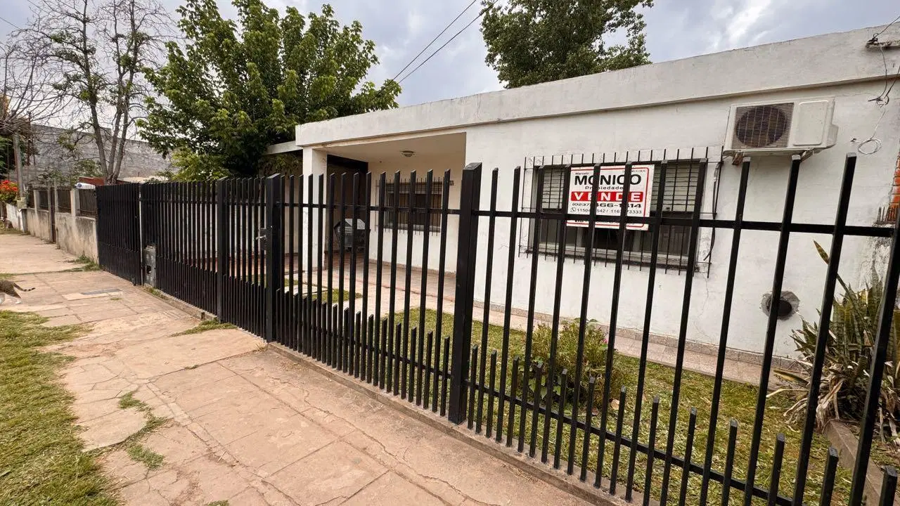 Venta casa 3 Amb en Moreno Apta créd hipot 4