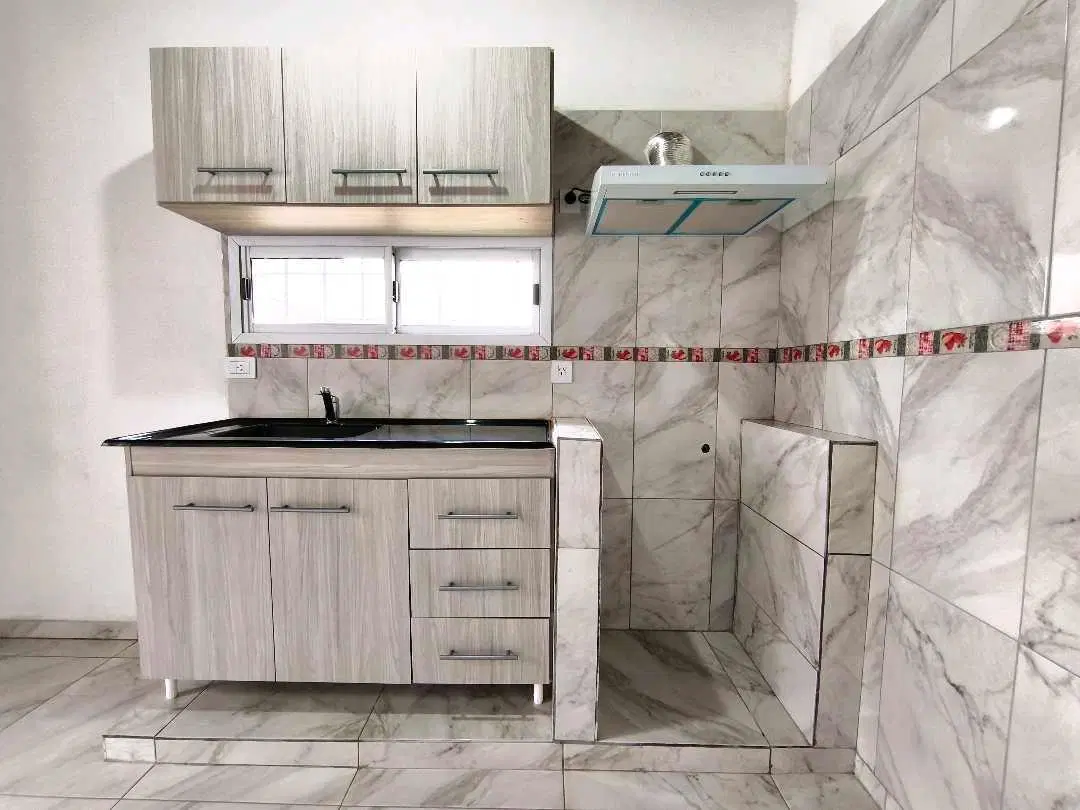 Alquiler de casa de 2 amb- Barrio parque- Paso Del Rey 3
