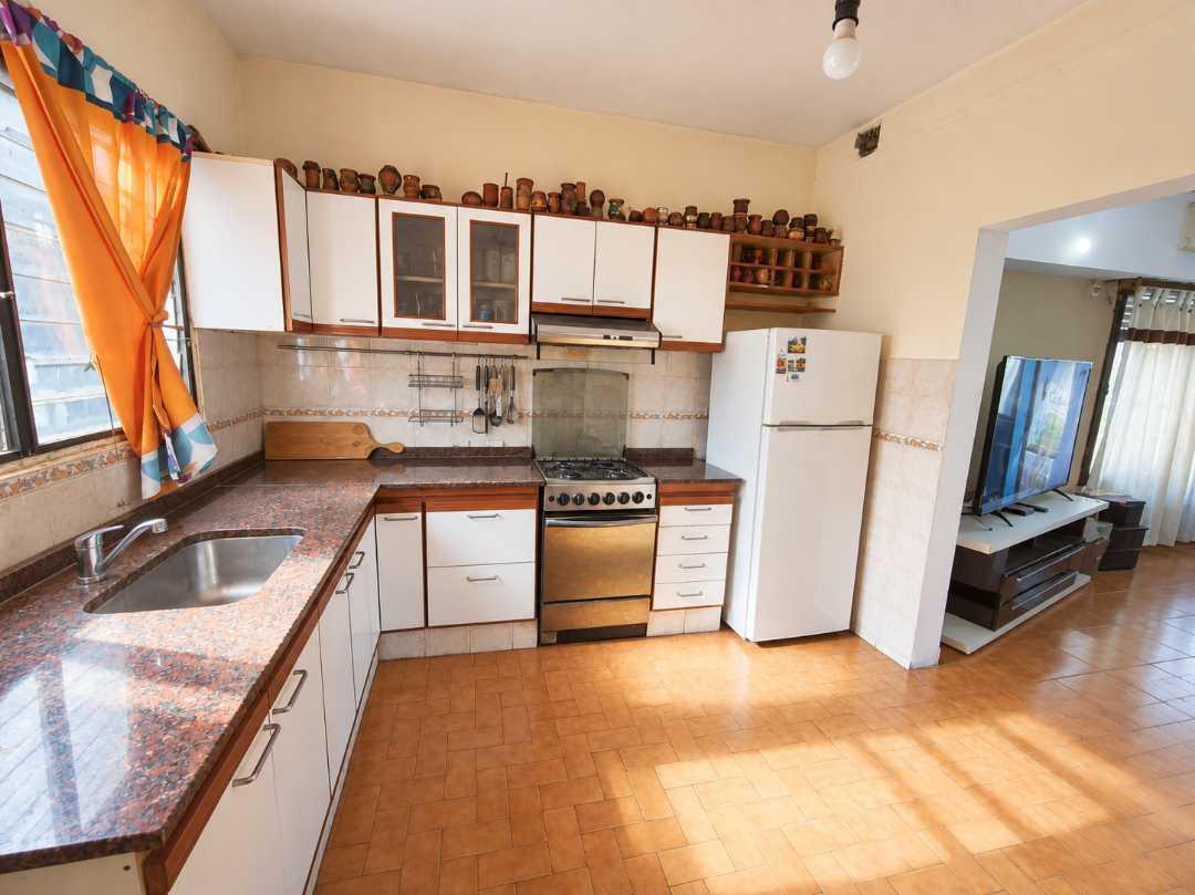 Foto de Venta casa 3 amb - Pompeya - Merlo, imagen 2