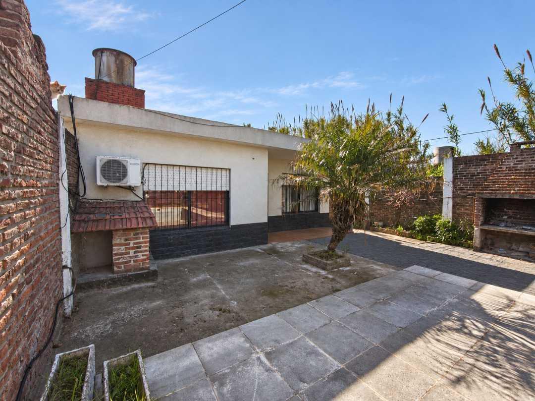Foto de Venta casa 3 amb - Pompeya - Merlo, imagen 3