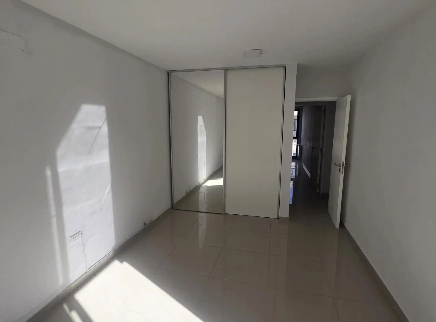 HERMOSO DUPLEX EN PRADOS DE MANANTIALES 2