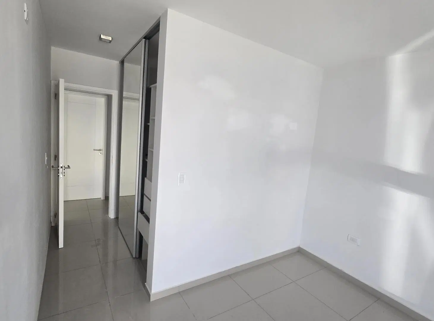 HERMOSO DUPLEX EN PRADOS DE MANANTIALES 4