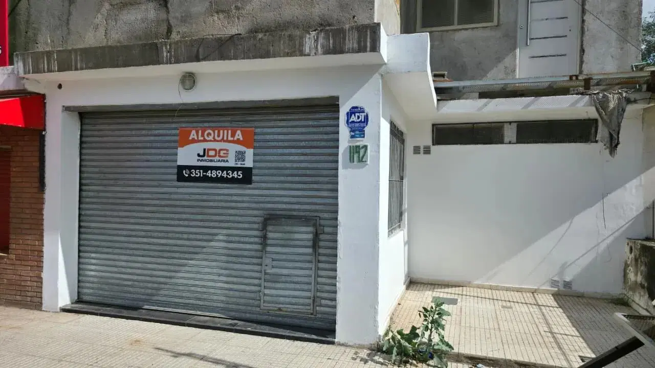 HERMOSO LOCAL EN LICEO SEGUNDA 3