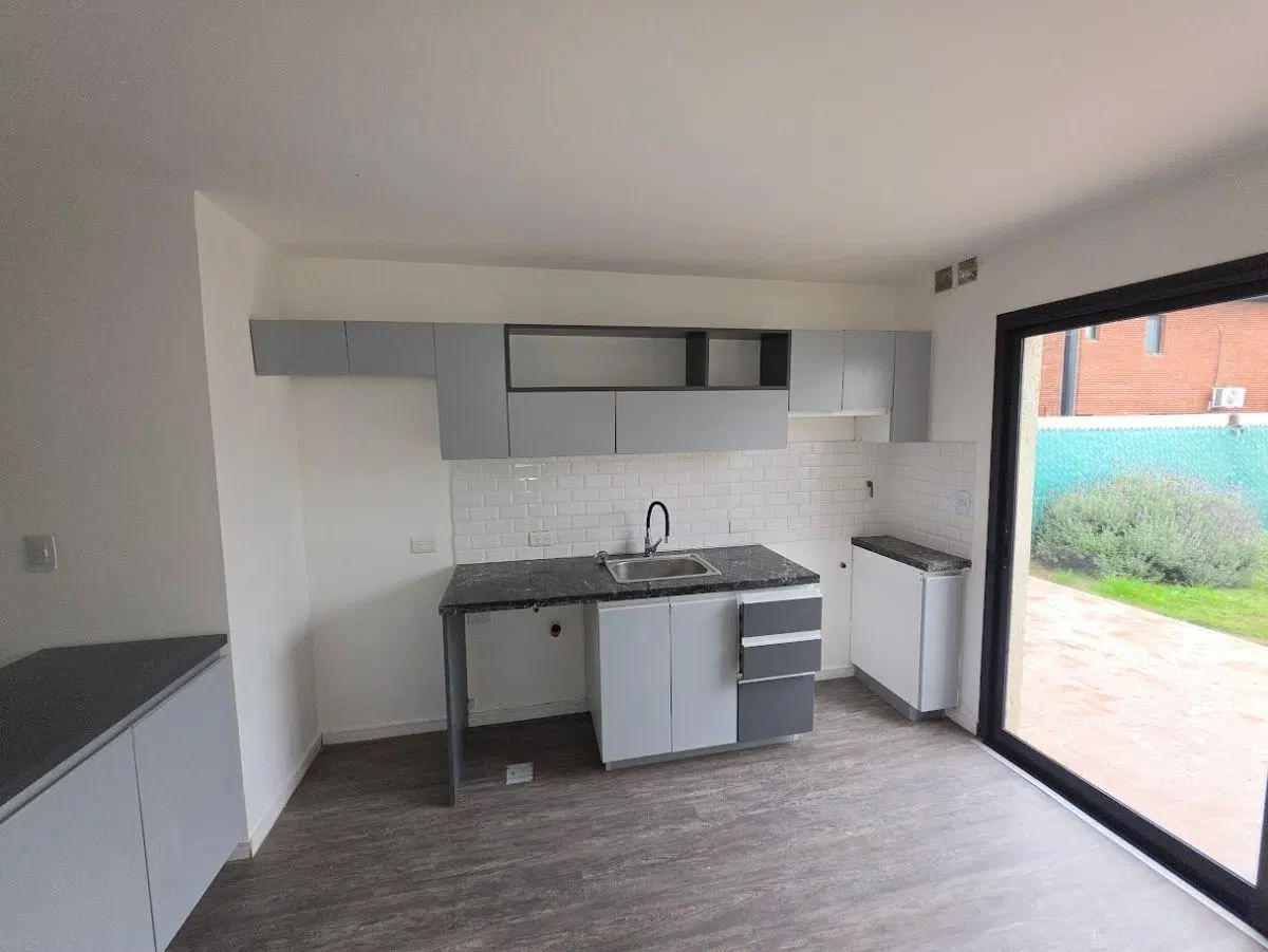 DUPLEX EN UNA PLANTA EN DOCTA BOULEVARD!!! 8