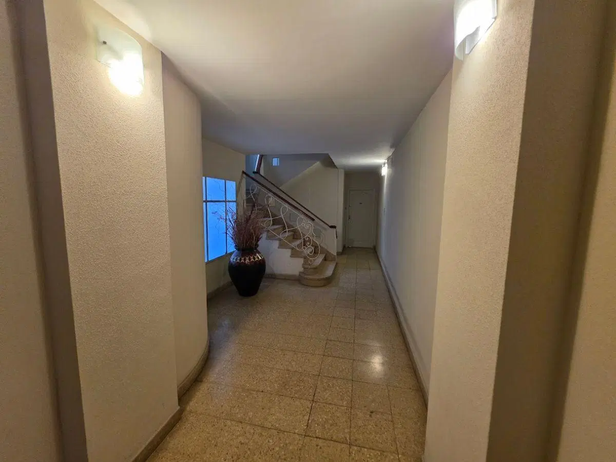 DEPARTAMENTO MUY AMPLIO EN PLANTA BAJA 2