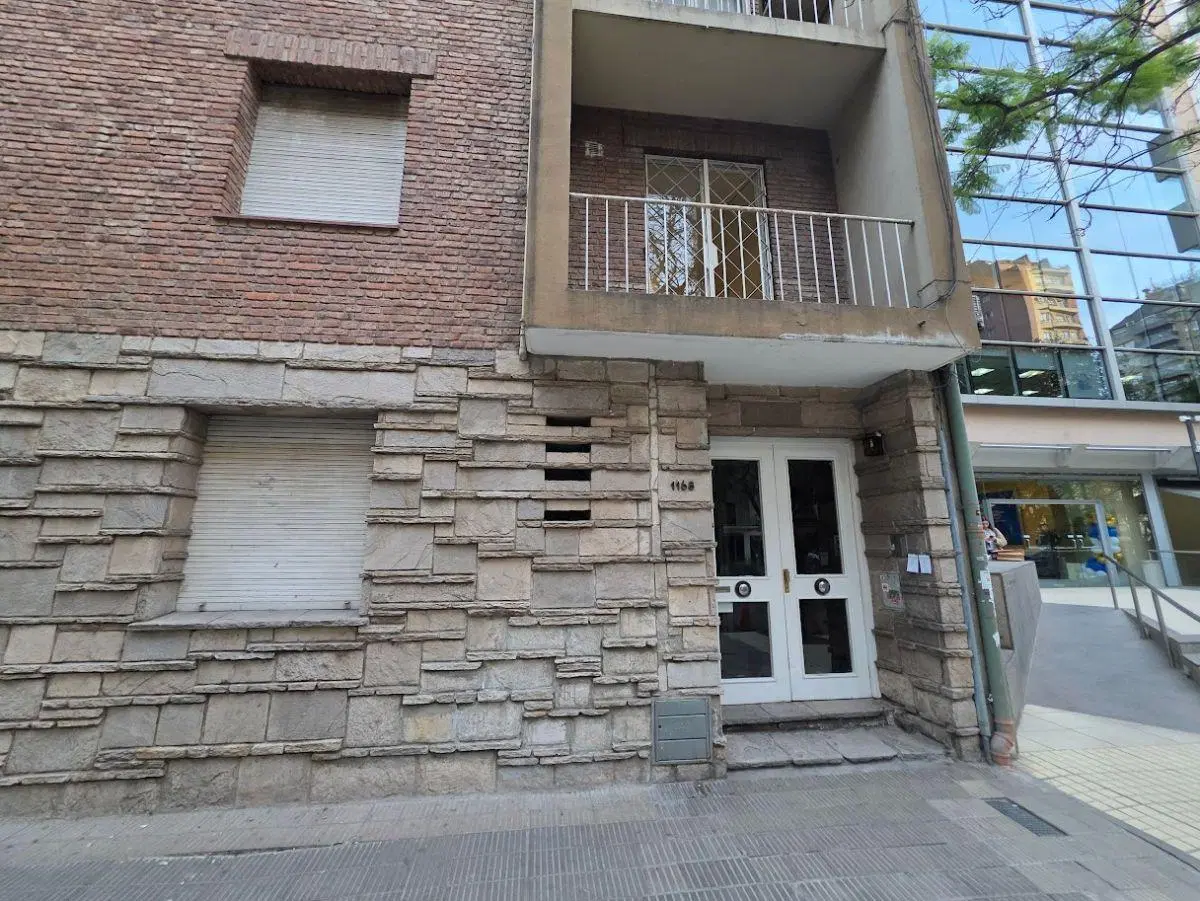 DEPARTAMENTO MUY AMPLIO EN PLANTA BAJA 8