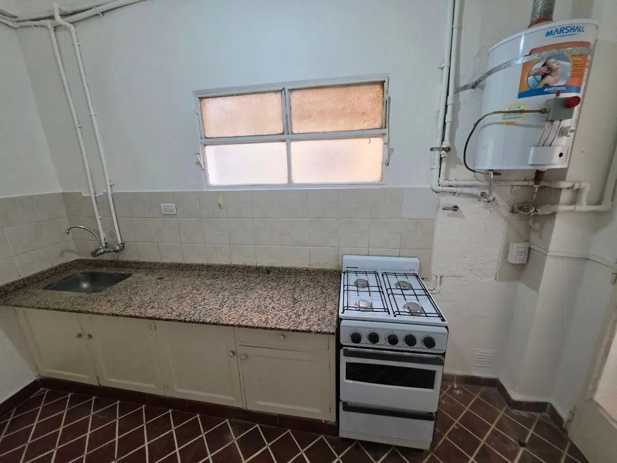 DEPARTAMENTO MUY AMPLIO EN PLANTA BAJA 8