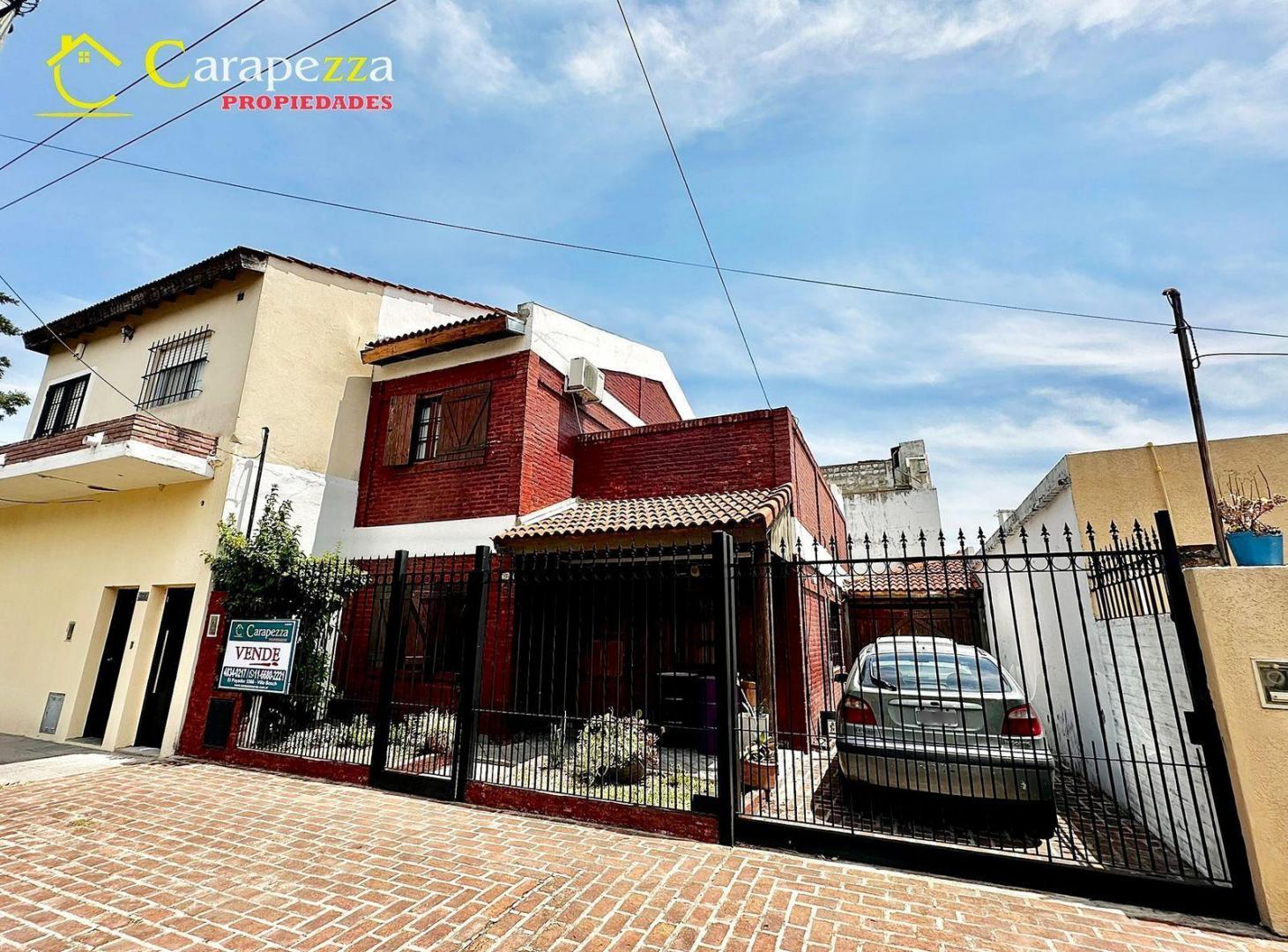 Casa 5 Amb en Venta en Villa Bosch