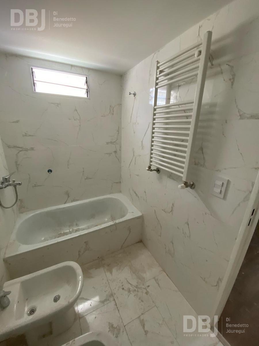 Venta Departamento 4 Ambientes en Flores 2