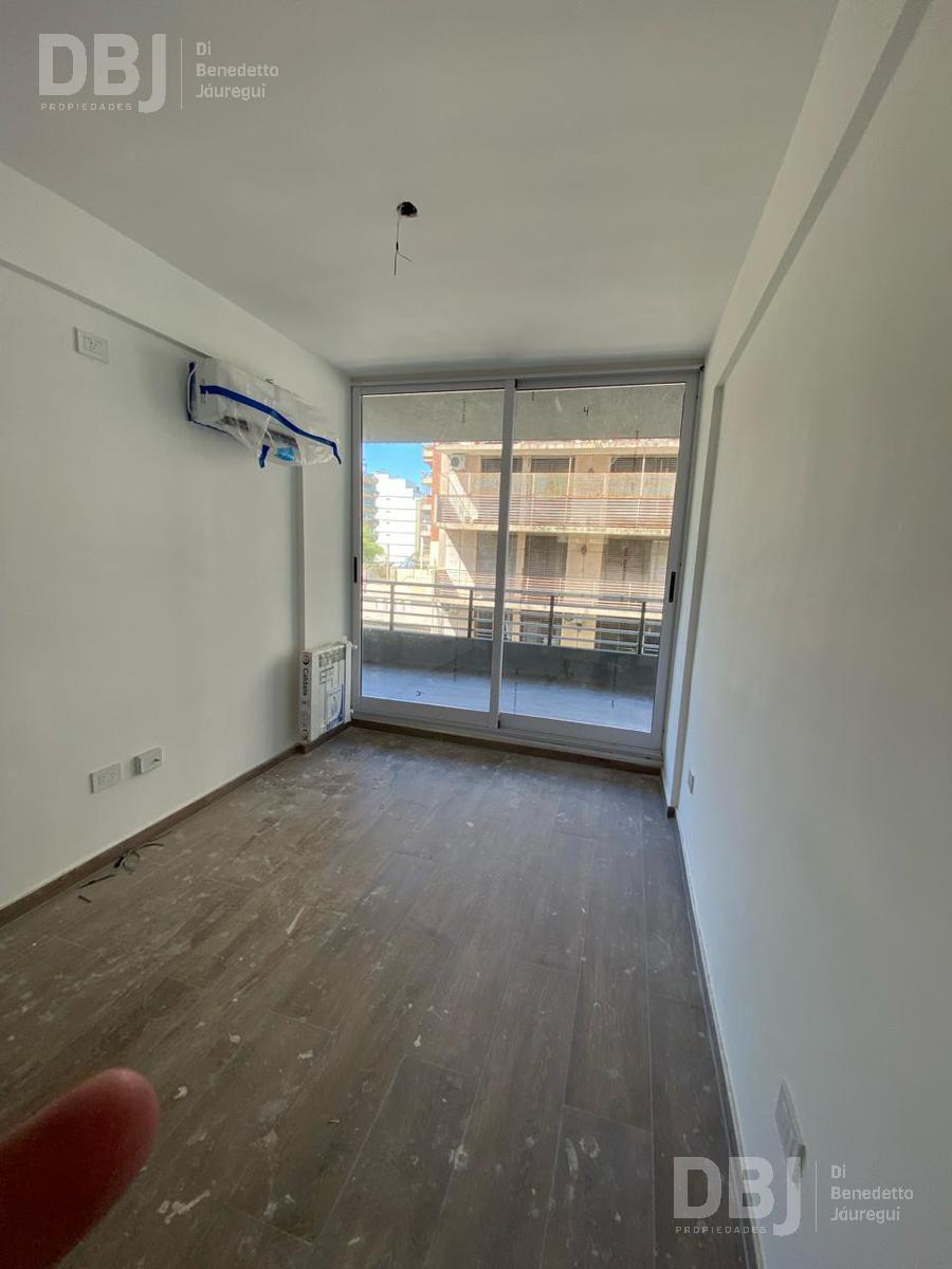Venta Departamento 4 Ambientes en Flores 5