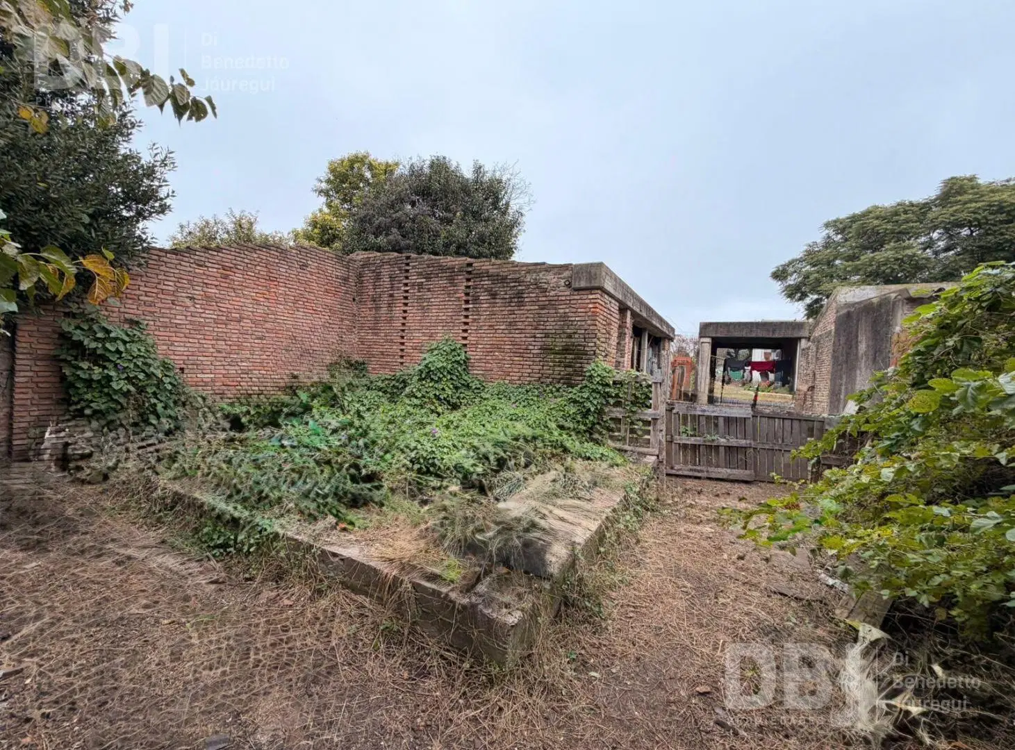 VENTA DE TERRENO 10x60 CON VIVIENDA 2 AMBIENTES EN EZPELETA OESTE 3