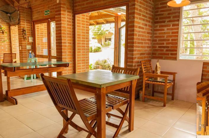 Venta de Hostel La Gran 7 + Departamento - Villa Gesell 4
