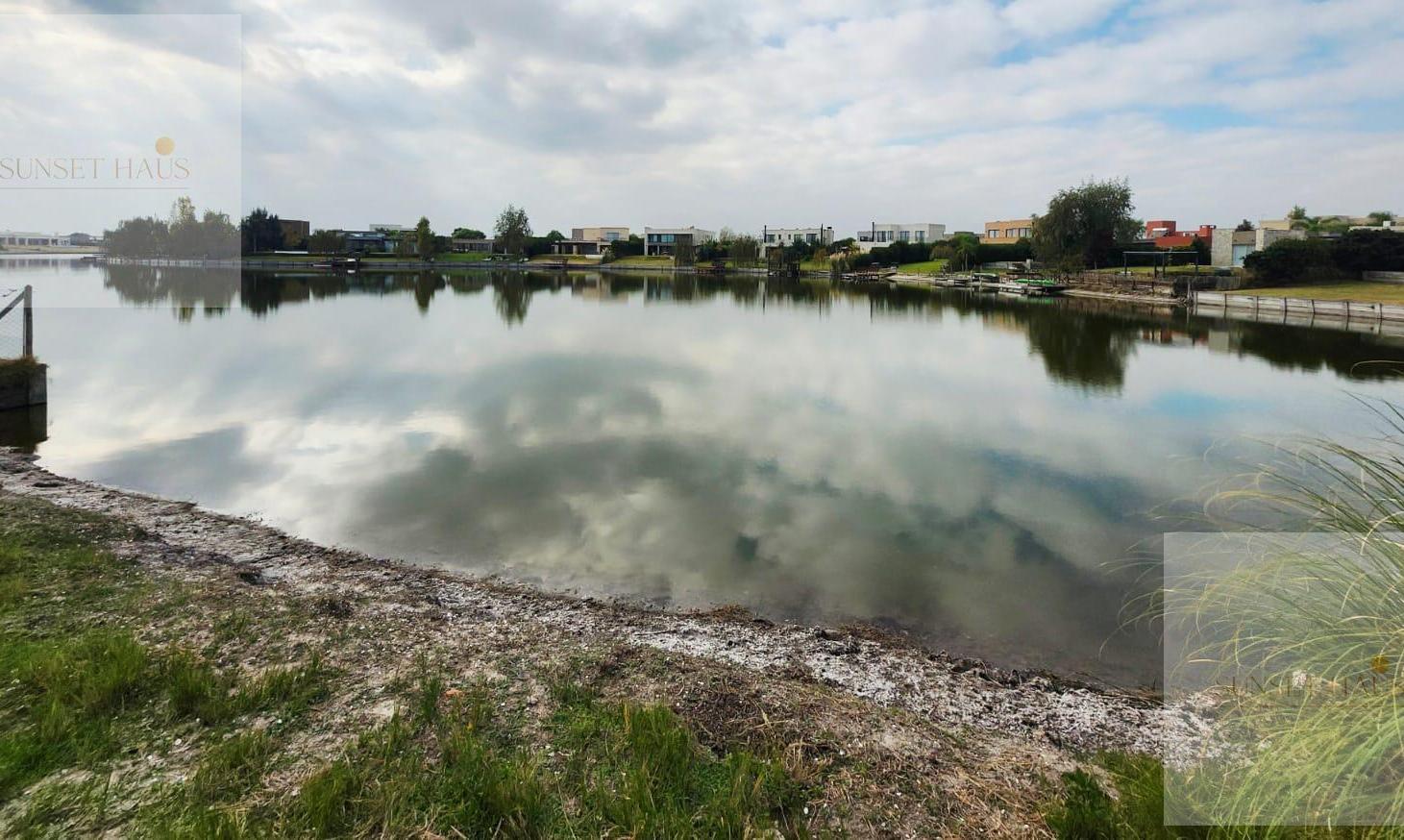 VENTA LOTE A LAGUNA SAN SEBASTIAN AREA 6 ESCRITURADO