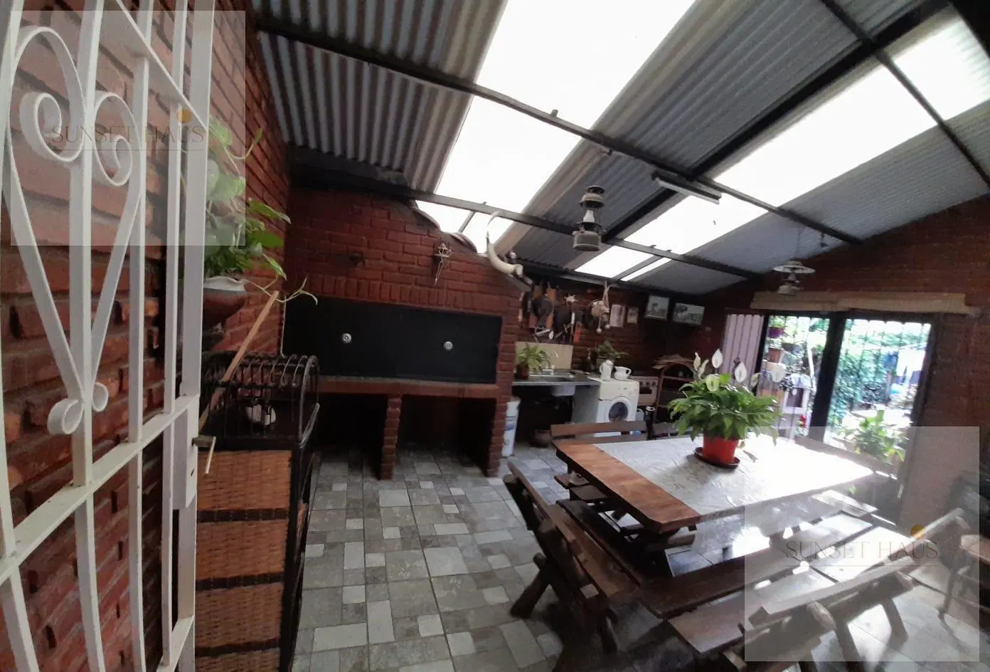 Casa Multifamiliar con 3 Unidades Independientes EN VENTA - Los Polvorines 2