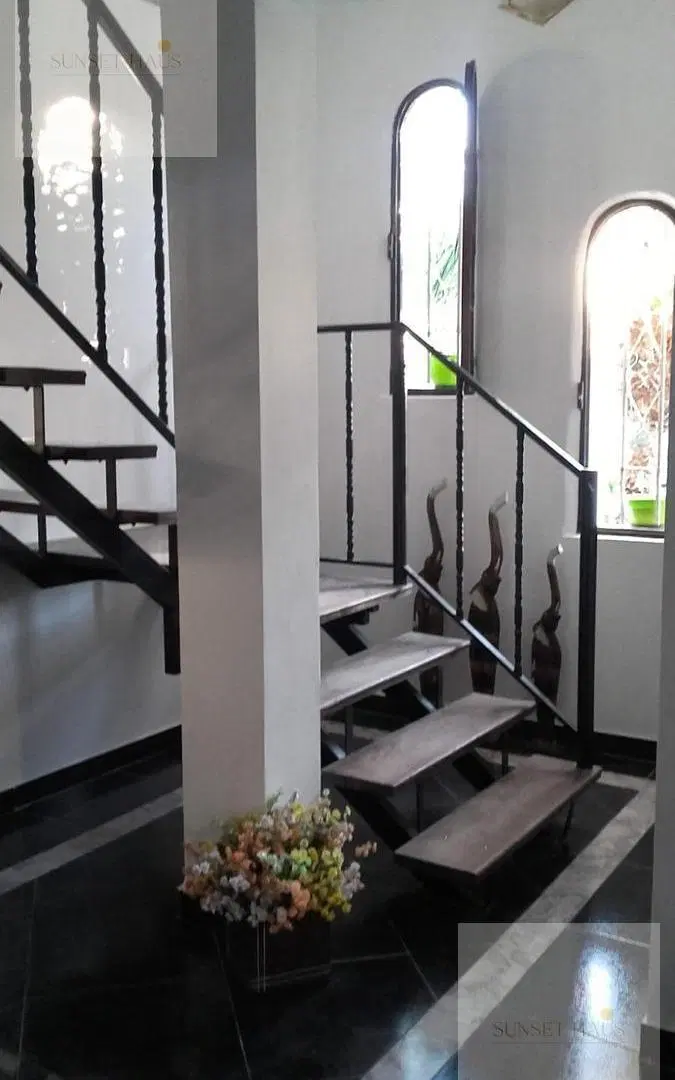 Casa Multifamiliar con 3 Unidades Independientes EN VENTA - Los Polvorines 4