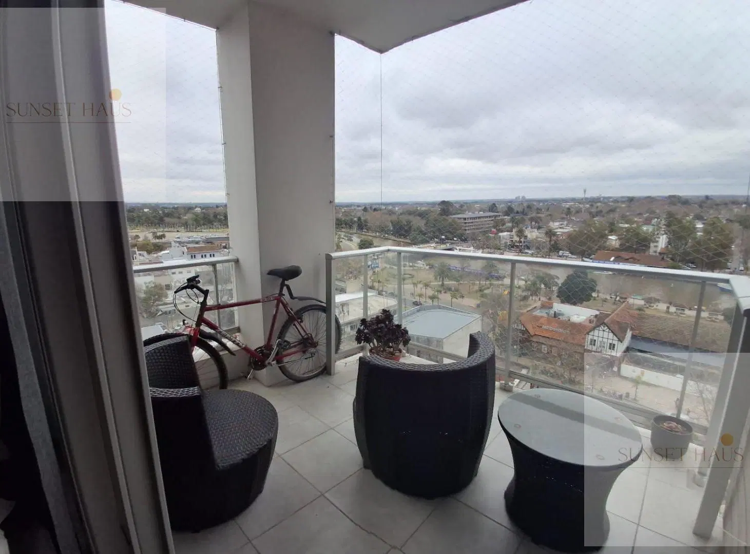 Departamento de 4 ambientes - Venta en Torres Cardon 1 1