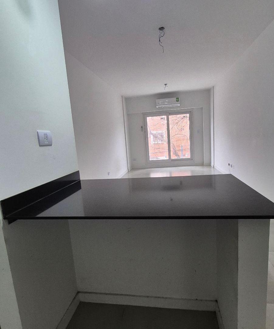 Foto de Departamento Monoambiente en Alquiler - Almagro, imagen 4