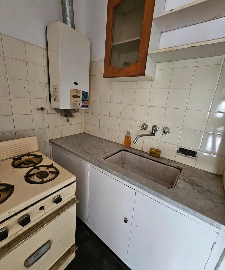 ¡Departamento Monoambiente en VENTA Sarmiento y Córdoba! 2