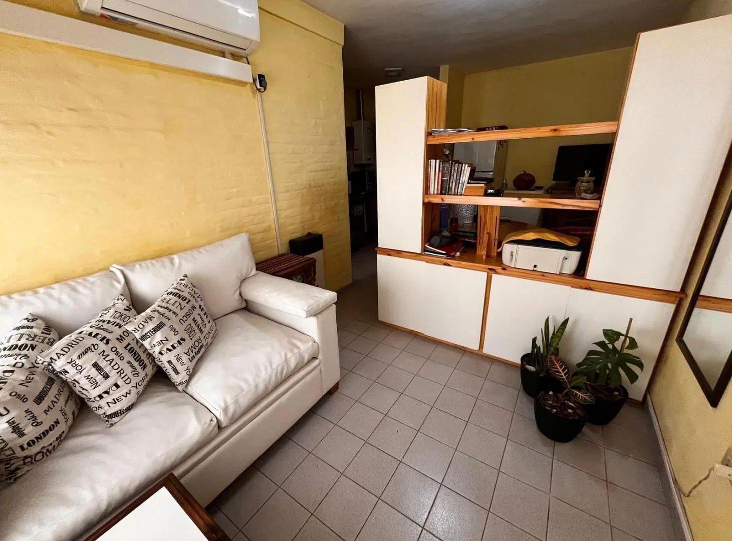 Departamento de pasillo EN VENTA, de 1 dormitorio, barrio ABASTO, ROSARIO 2