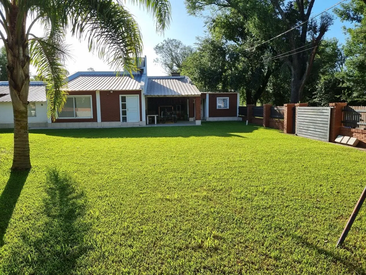 Casa en venta - 2 dormitorios con QUINCHO Y PILETA, ANDINO, Sta Fe. 3