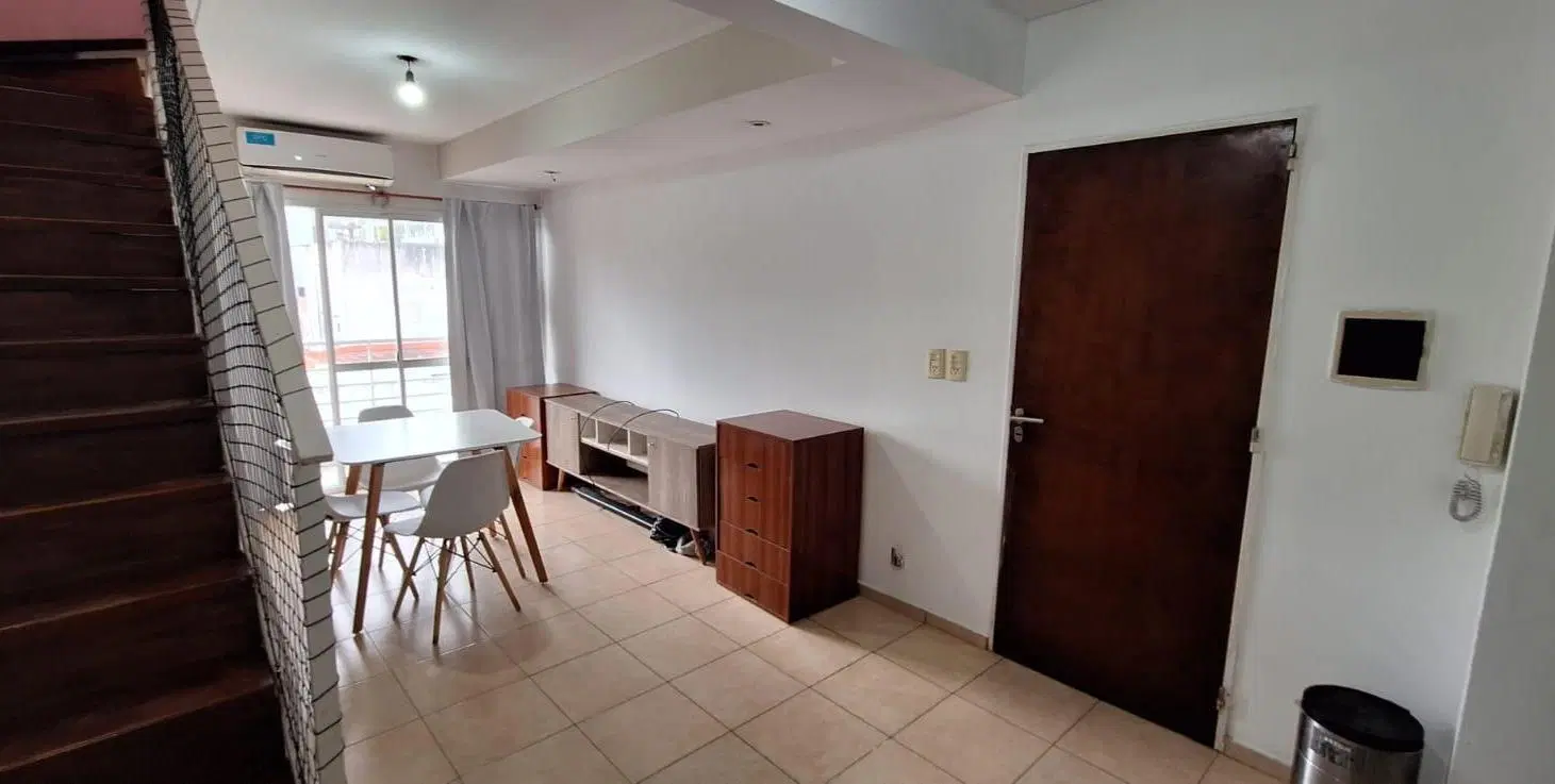 Departamento DÚPLEX EN VENTA, de 1 dormitorio, 2 Balcones (con parrillero exclusivo) 2