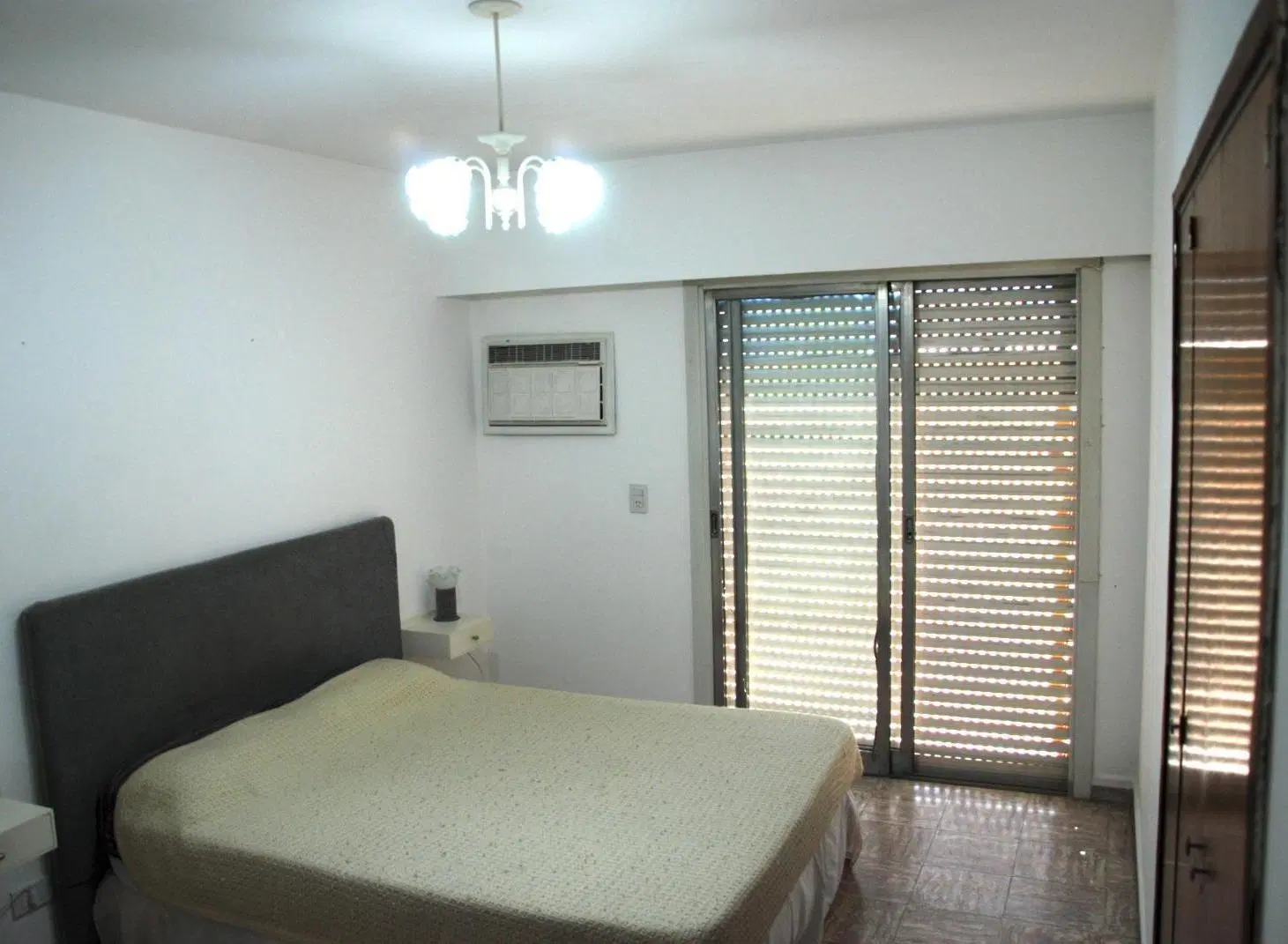 Departamento de 2 dormitorios con patio en pichincha 100 m2 totales 5