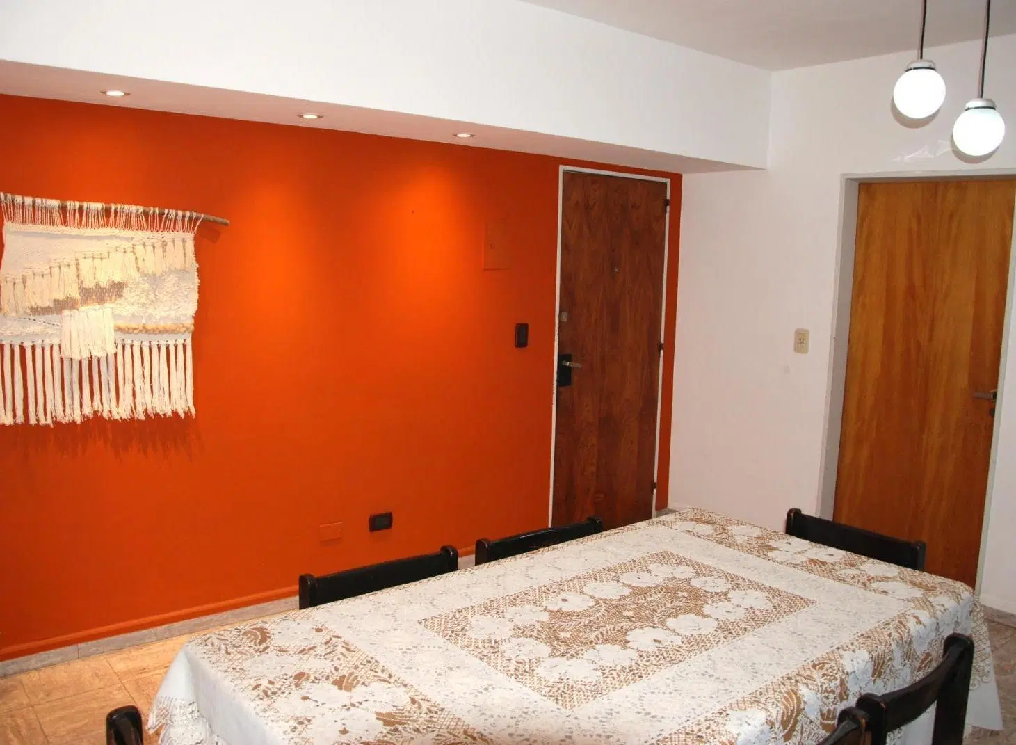 Departamento de 2 dormitorios con patio en pichincha 100 m2 totales 4