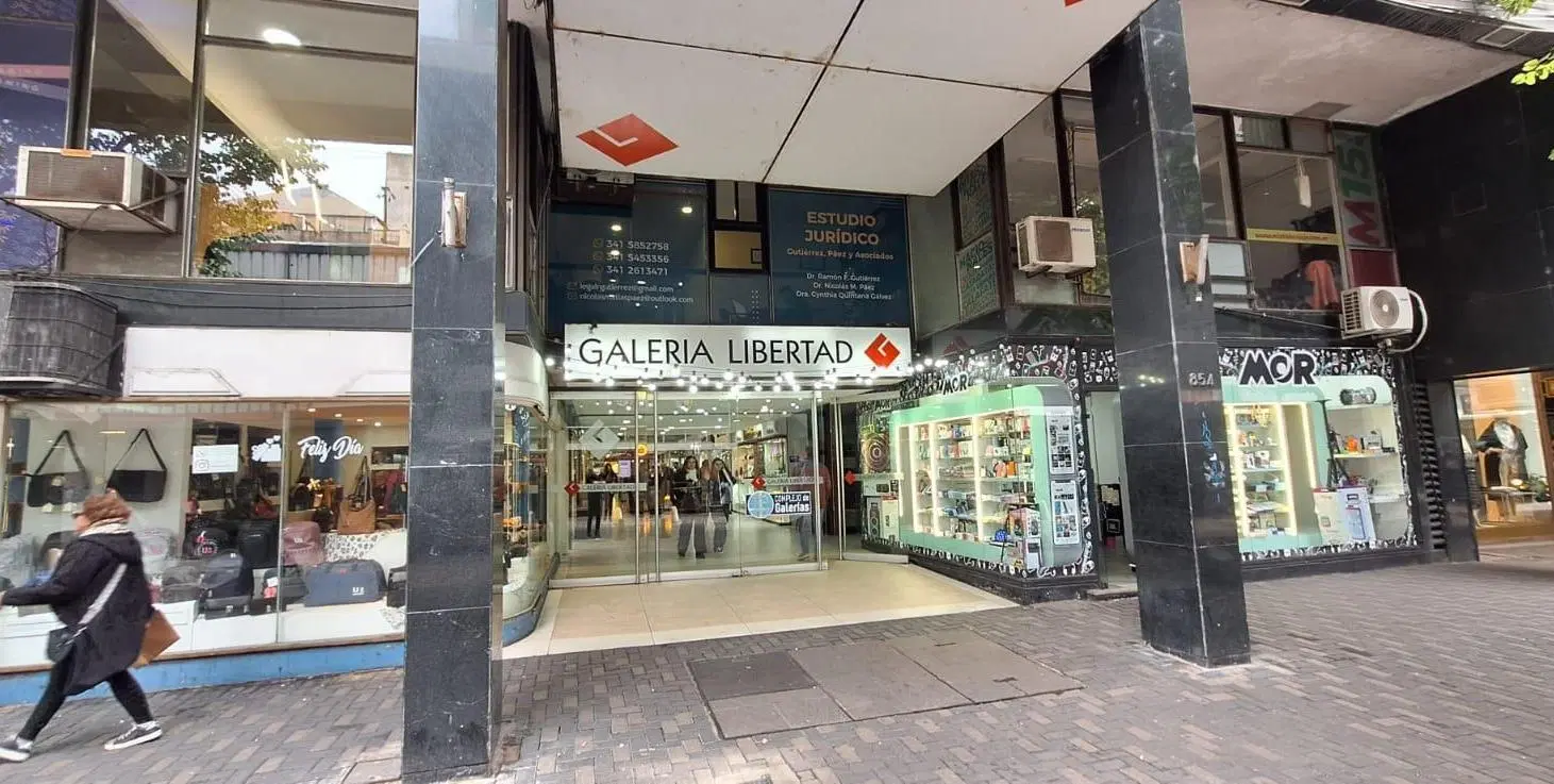 Local en ALQUILER (Isla), ubicado en GALERIA LIBERTAD, Rosario 5