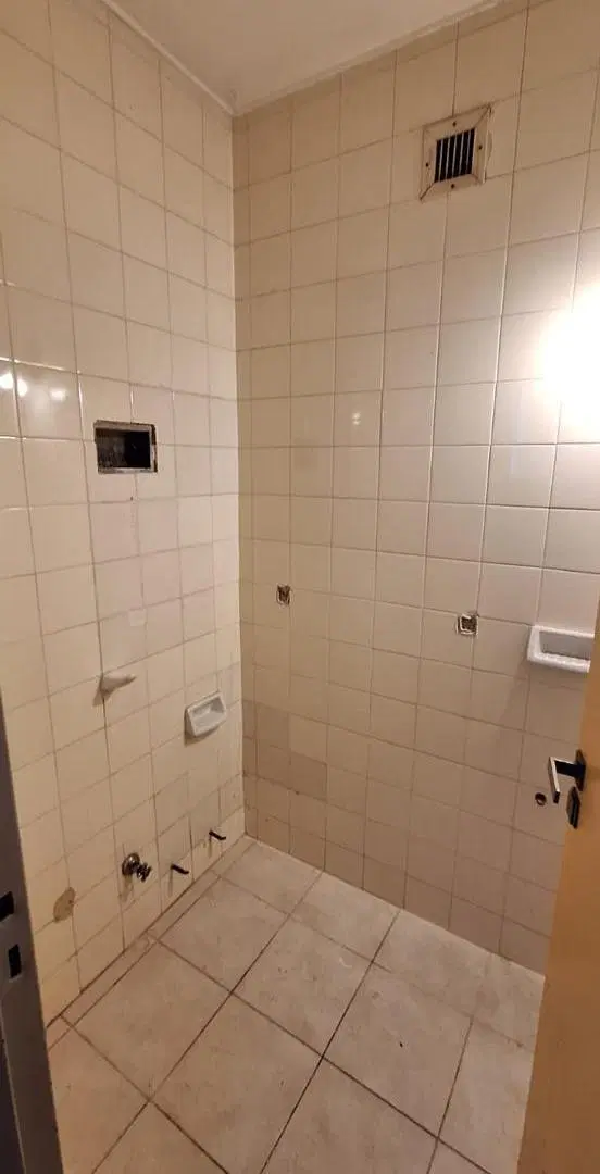 Departamento de 3 dormitorios con cochera en VENTA, c/ balcón al frente! 4