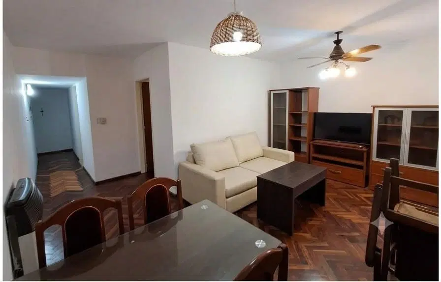 Departamento EN VENTA, de 2 dormitorios, en barrio martin, ALEM 1300, com 2 patios!! 2