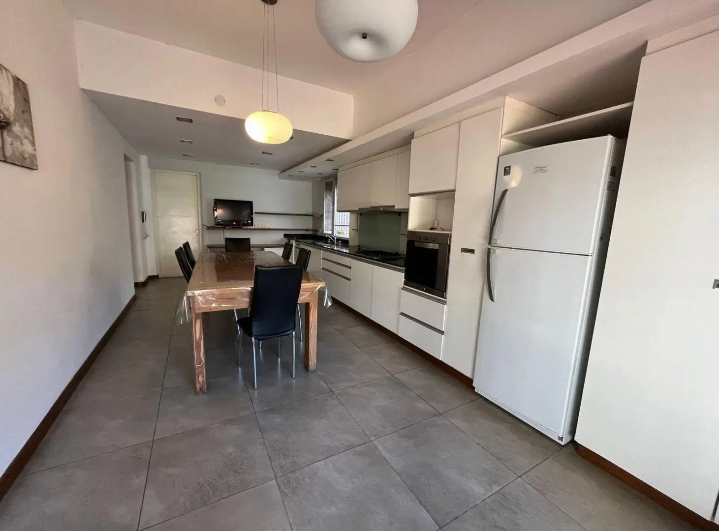 Casa en VENTA de 3 dormitorios, jardín con pileta y quincho! Barrio Alberdi 4