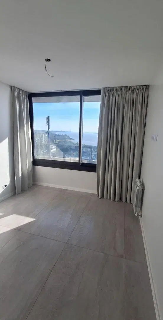 Departamento premium EN ALQUILER C/COCHERA, 2 dormitorios, balcón con vista panorámica al Rio Paraná 3