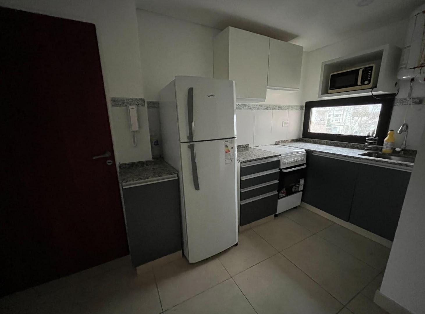 Foto de Departamento EN ALQUILER, 1 dormitorio, balcon al frente, terraza c/parrillero, ECHESORTU, imagen 2