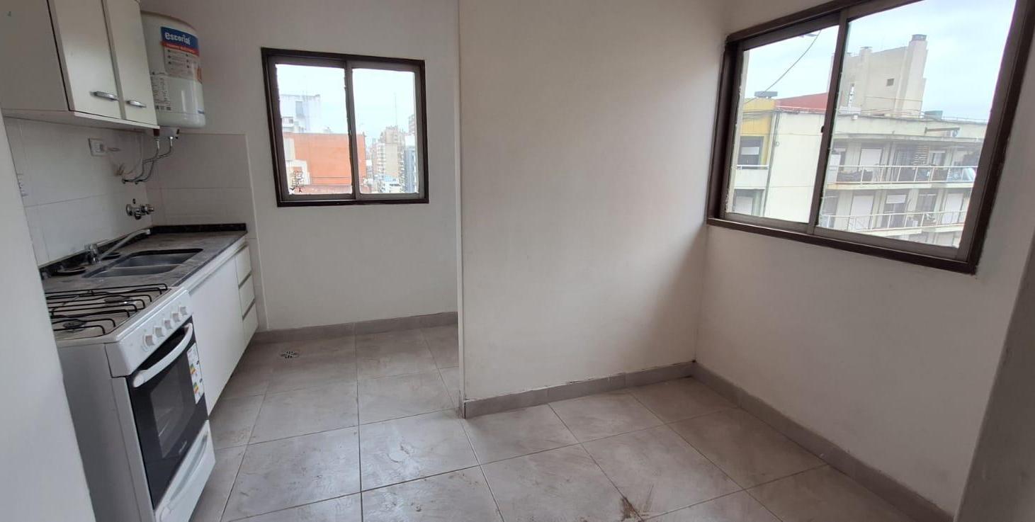 Foto de Departamento de 1 dormitorio en Alquiler, piso 10 con inmenso balcón al, imagen 3