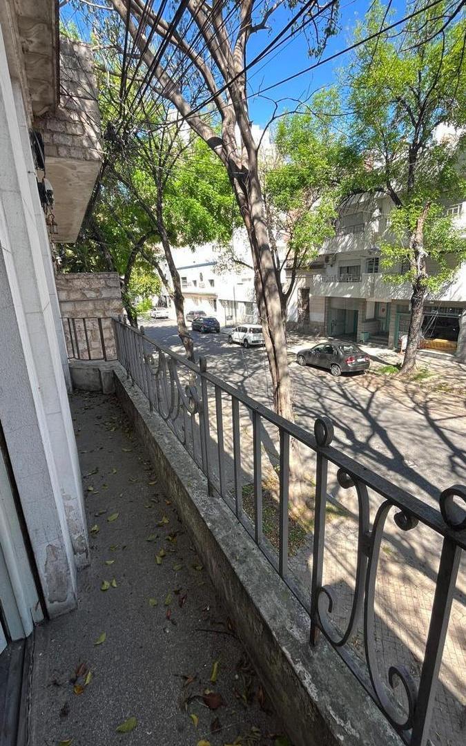 Foto de Hermosa CASA en venta de planta alta, 2 dormitorios, inmensa terraza, imagen 4