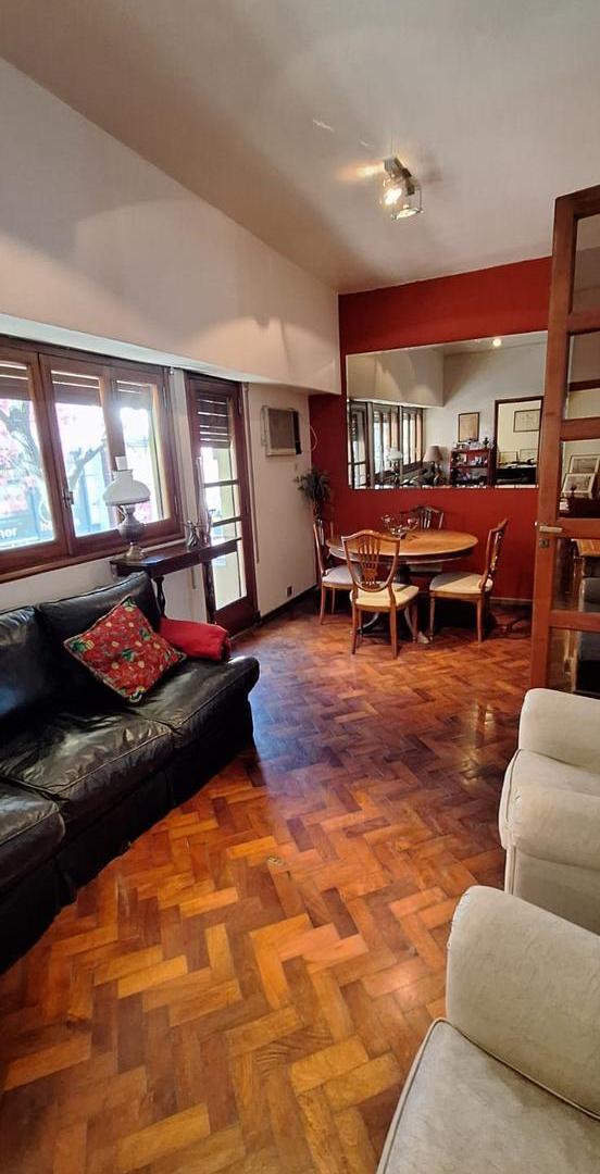 Foto de Casa EN VENTA, PLANTA ALTA, balcón al frente, con inmensa terraza, imagen 5
