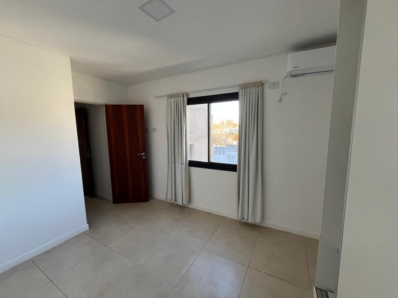 Foto de Departamento EN ALQUILER, 1 dormitorio, balcon al frente, terraza, imagen 4