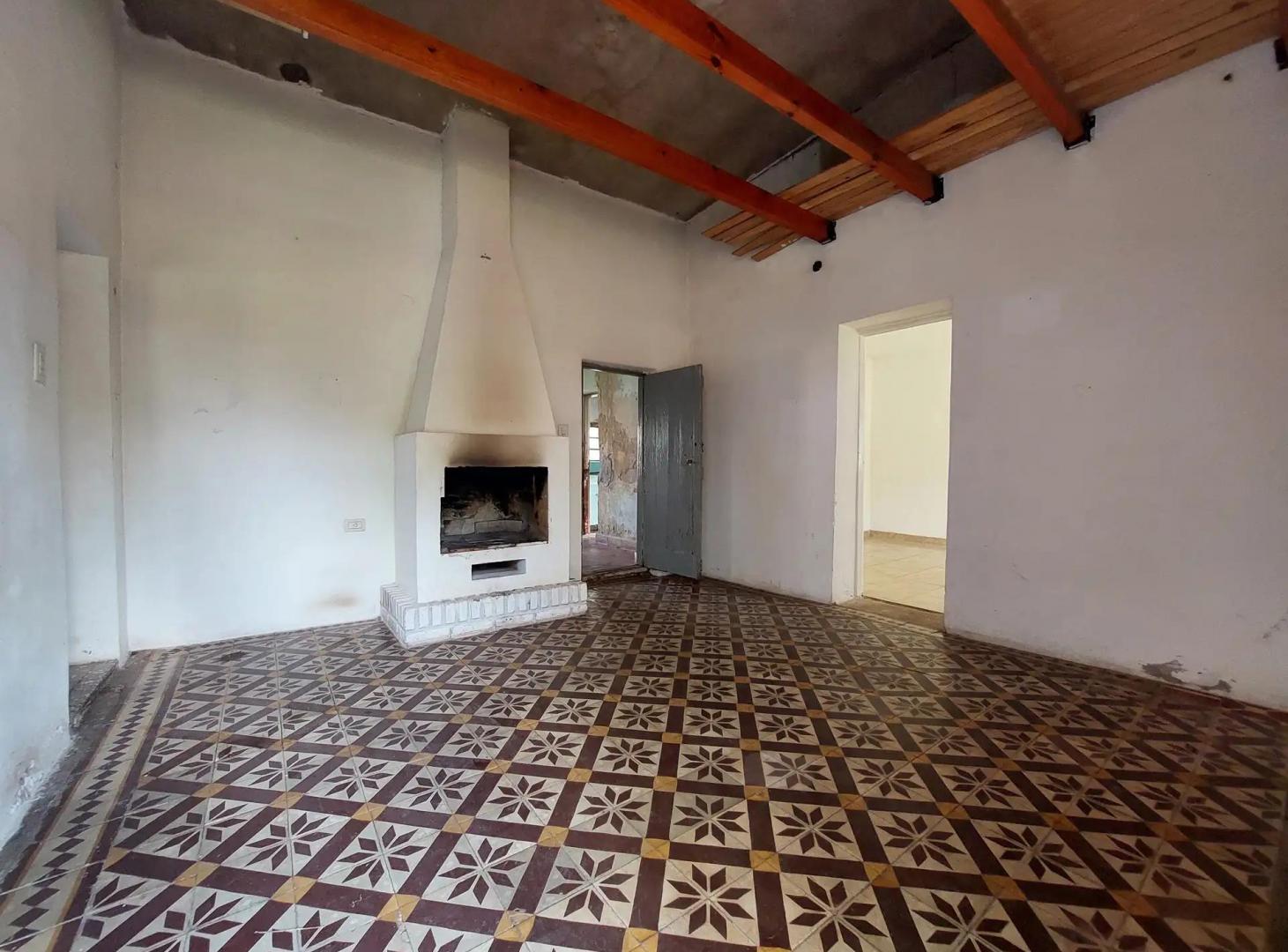 Foto de Casa en venta a reciclar en San Jerónimo Sud, imagen 2